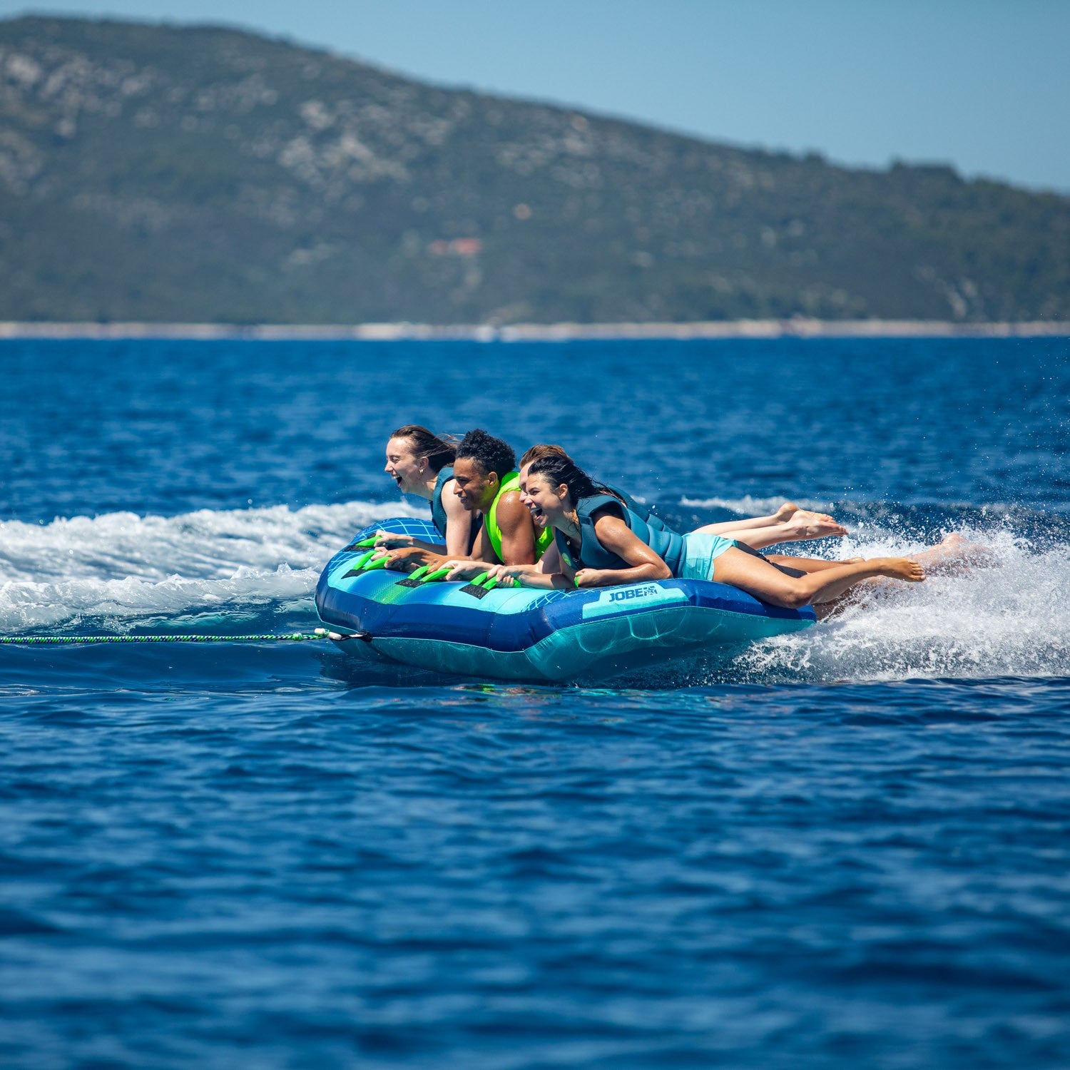 Jobe Airstream Towable 4P