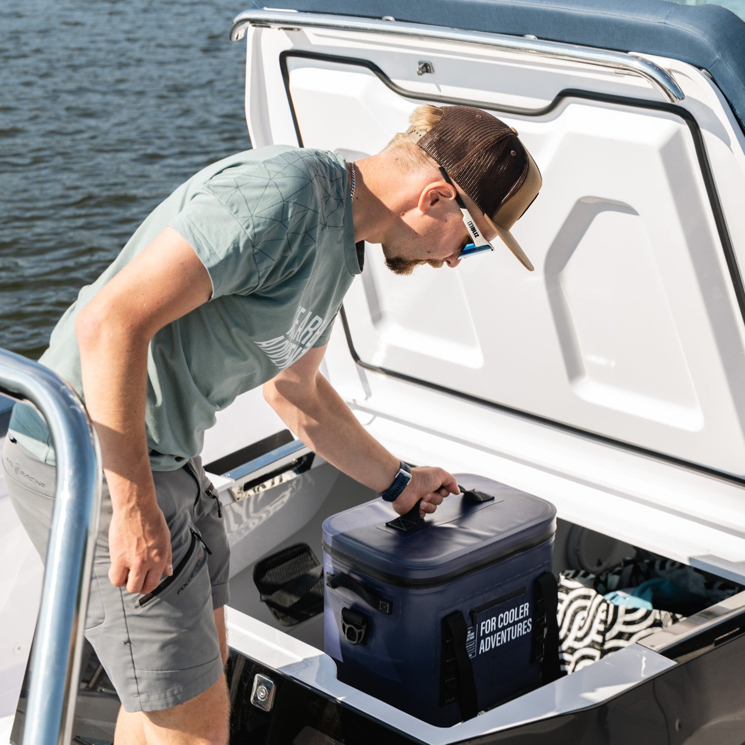 Jobe Axopar Adventure Cooler Bag