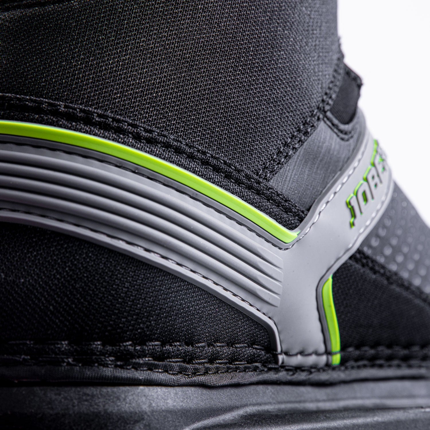 Jobe Breach Wakeboard / Charge Package