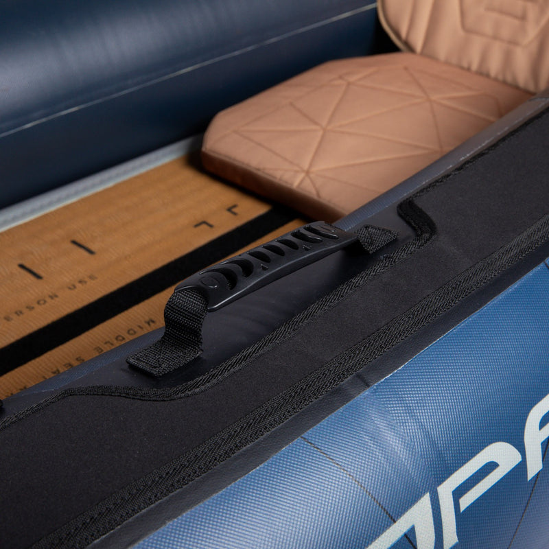 Jobe Axopar Adventure