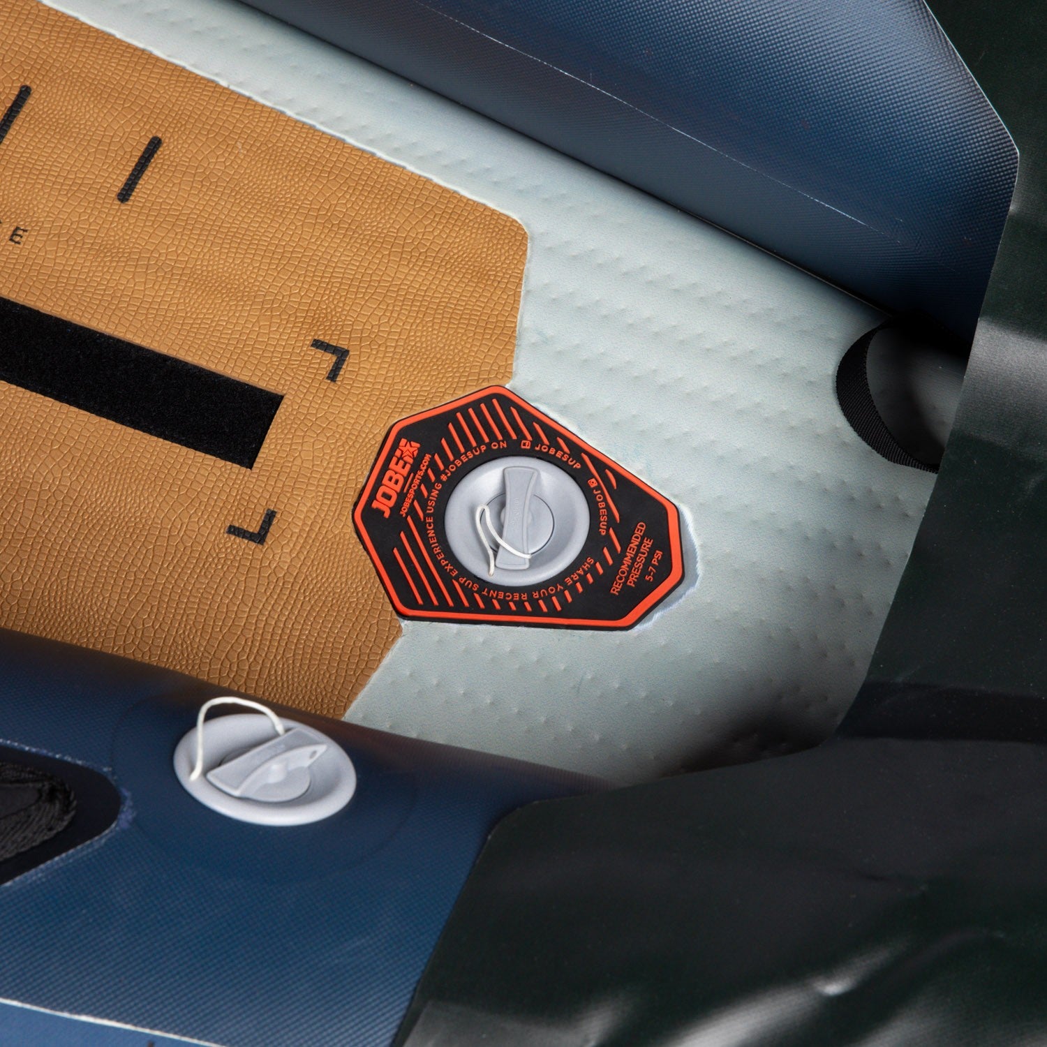 Jobe Axopar Adventure