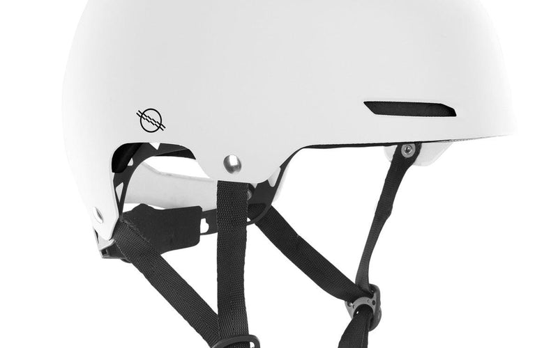 Ion Slash Core Helmet - Powerkiteshop