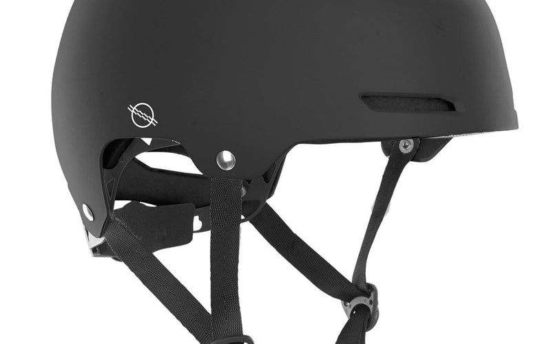 Ion Slash Core Helmet - Powerkiteshop