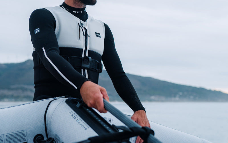 Mystic Endure Wing Impact Vest