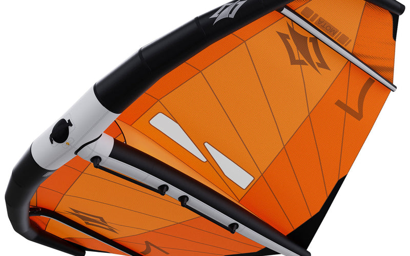 Naish Atom